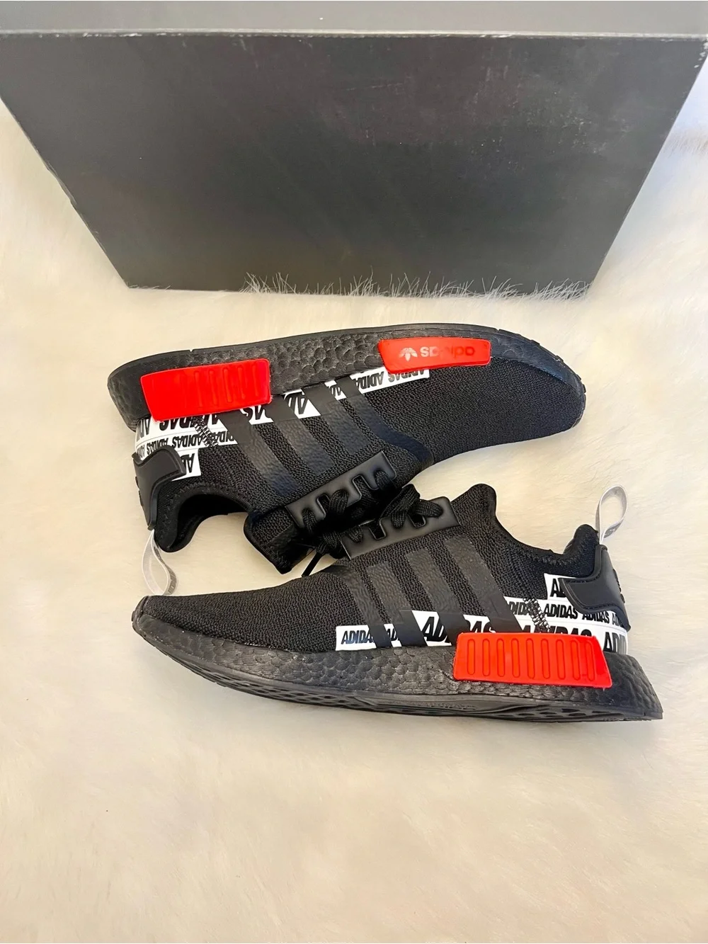 adidas NMD R1 Sneakers